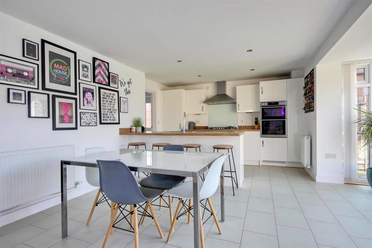 Stromberg Street, Anlaby, photo 3
