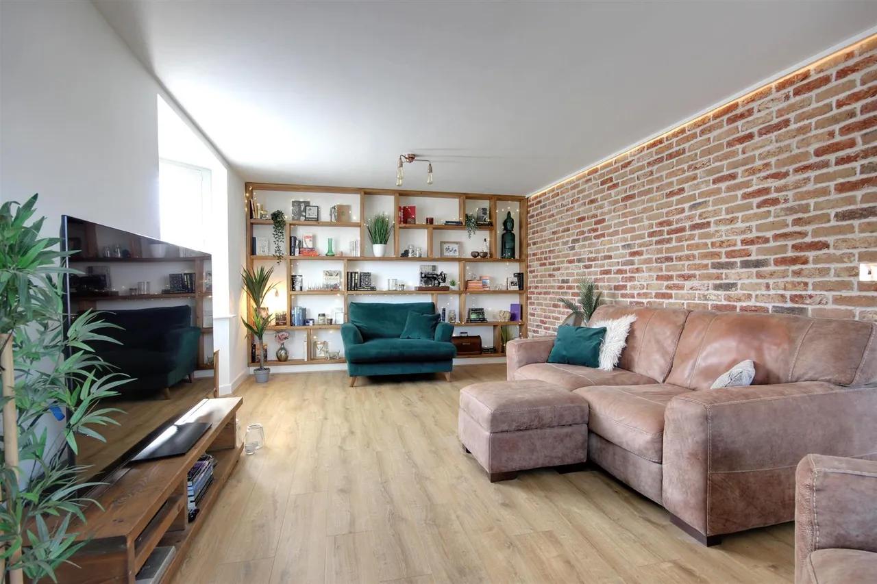 Stromberg Street, Anlaby, photo 20