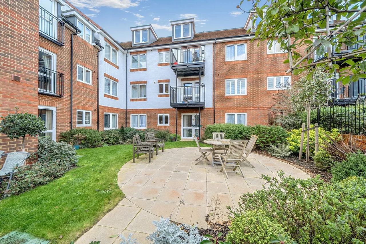 Birchwood Park Avenue, Kent, BR8, photo 13