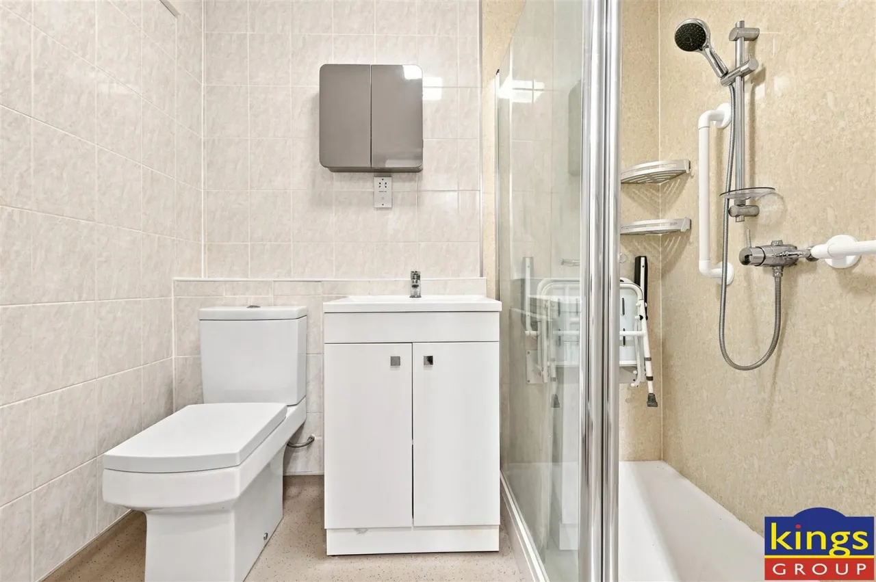 Latchingdon Court, photo 9