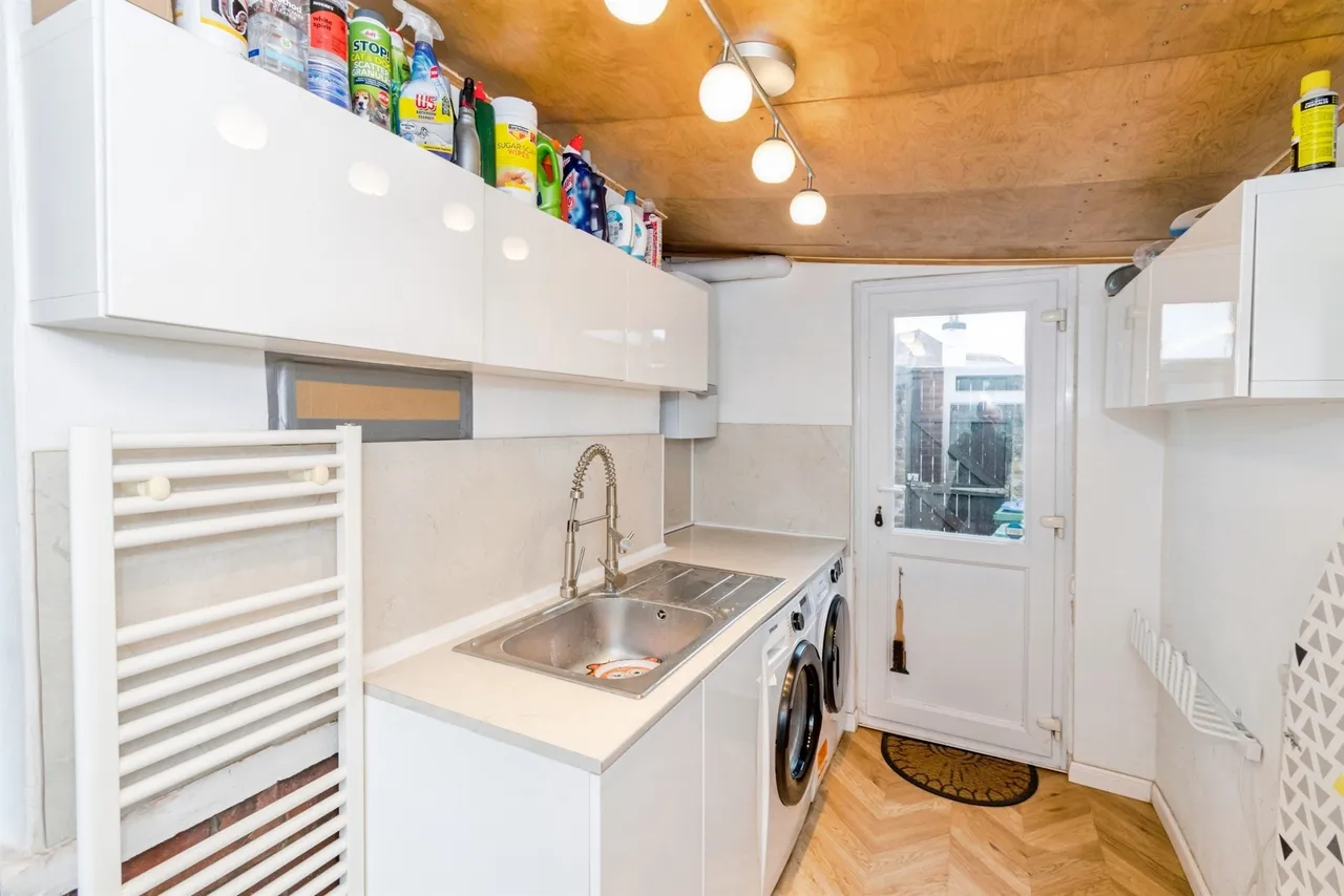 Bassett Crescent West, Southampton, SO16, photo 10