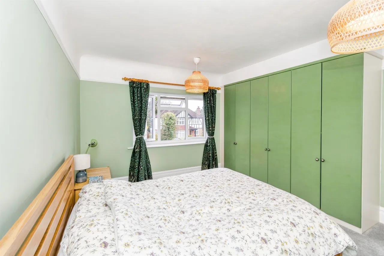 Bassett Crescent West, Southampton, SO16, photo 16