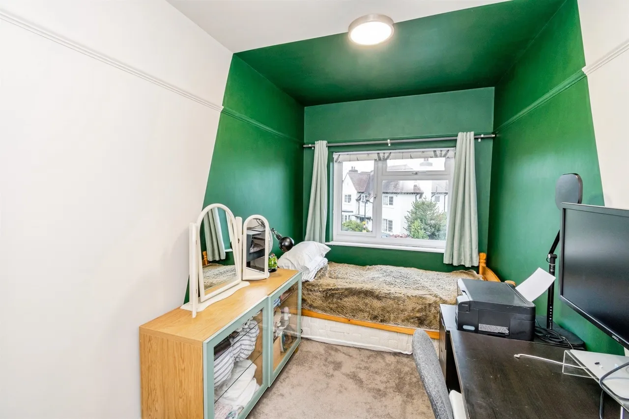 Bassett Crescent West, Southampton, SO16, photo 19