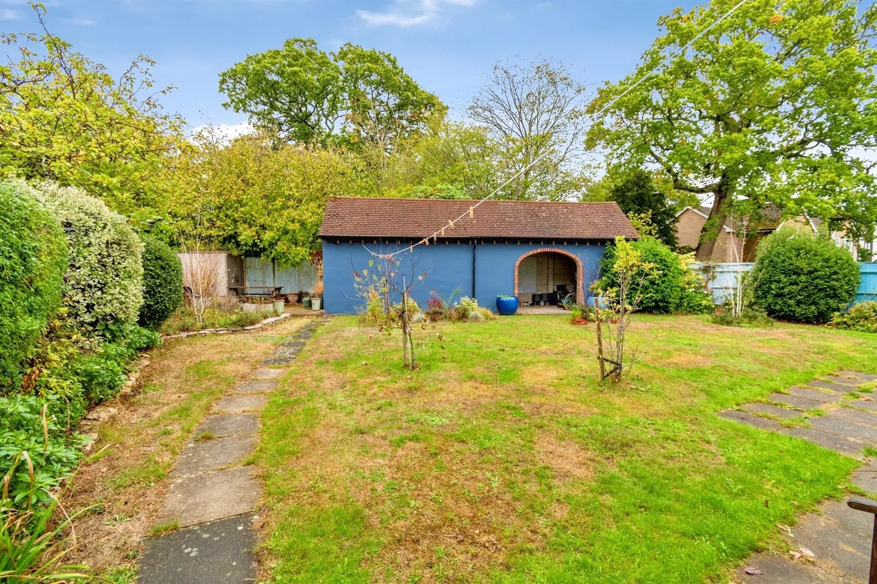 Bassett Crescent West, Southampton, SO16, photo 22