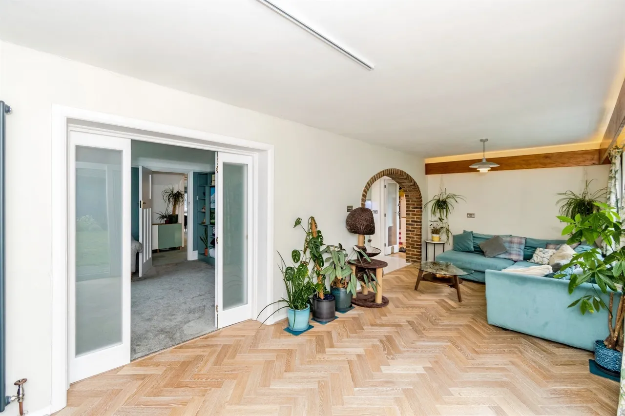 Bassett Crescent West, Southampton, SO16, photo 12
