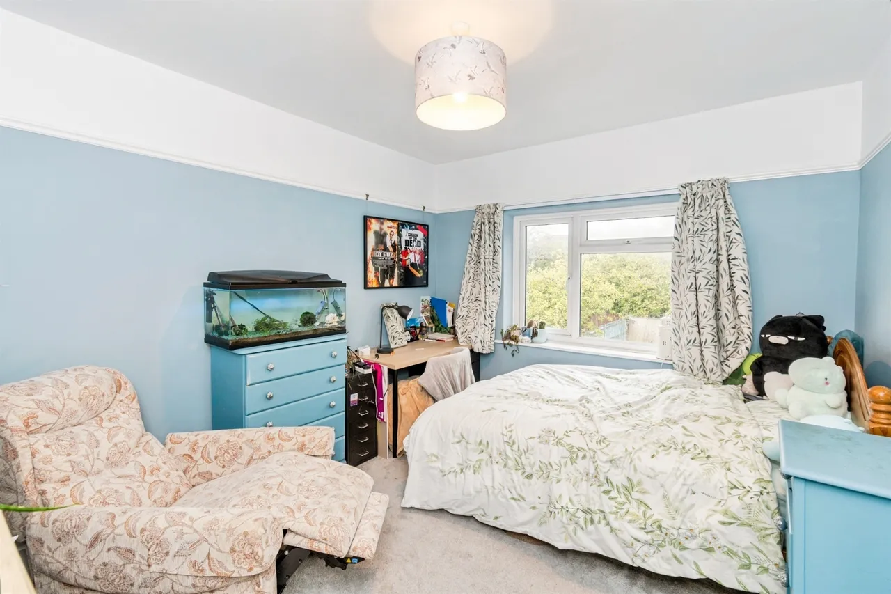 Bassett Crescent West, Southampton, SO16, photo 17