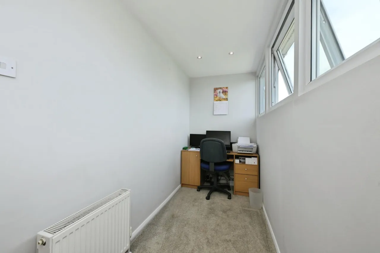Holbeck Lane, Waltham Cross, EN7, photo 16