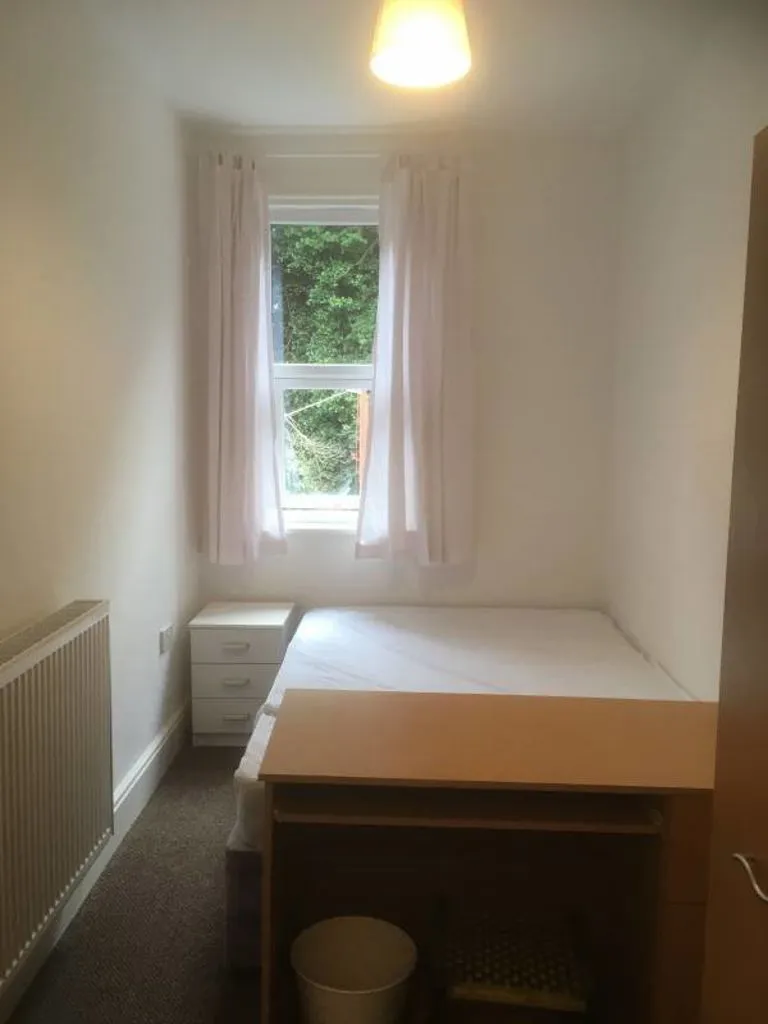 Viewings, B16, photo 3