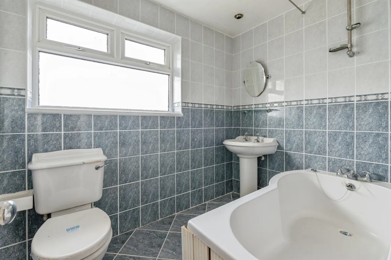 Fyfield Road, Rainham, RM13, photo 8