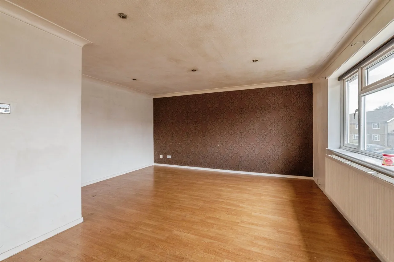 Fyfield Road, Rainham, RM13, photo 3