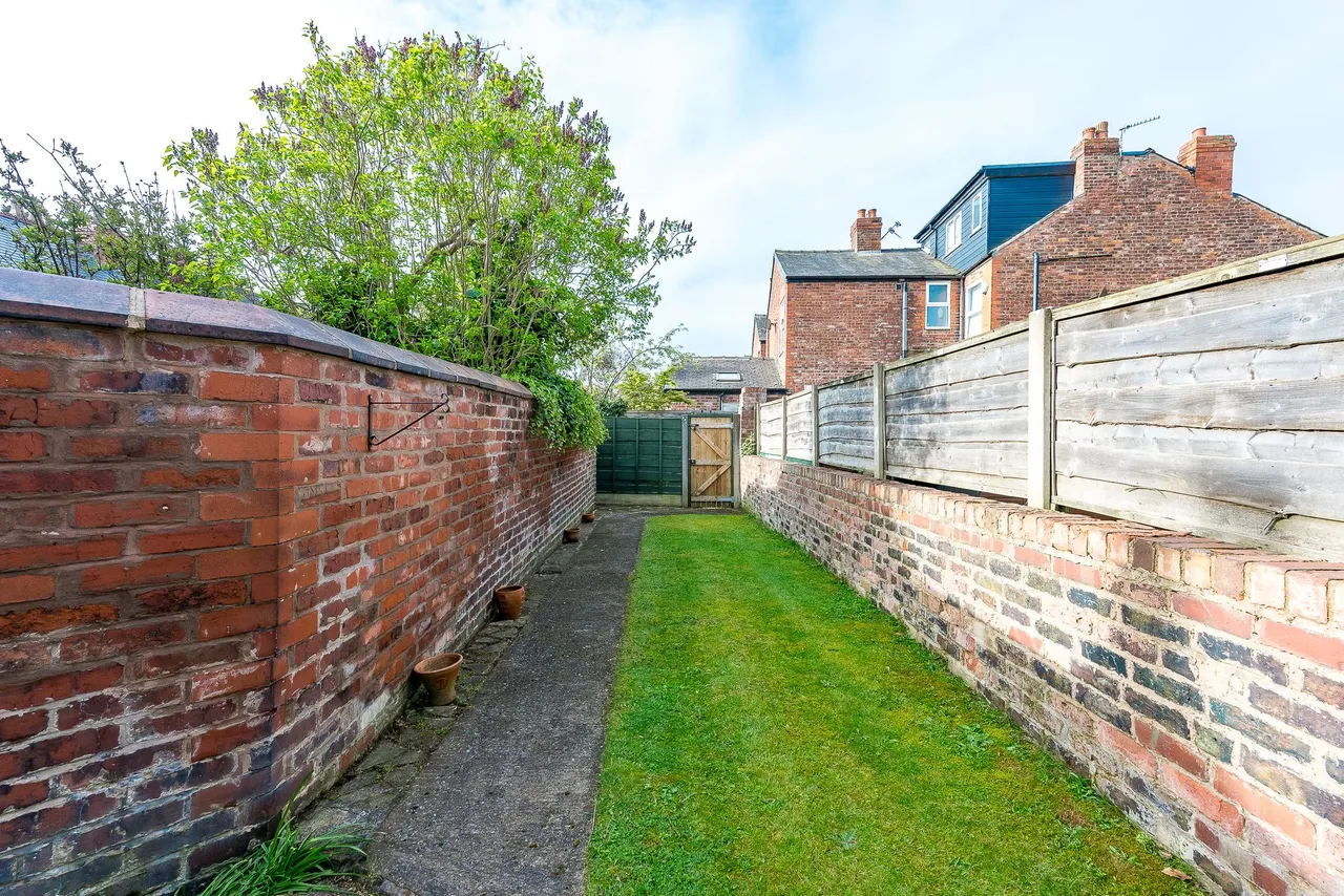 Highfield, Sale, photo 33