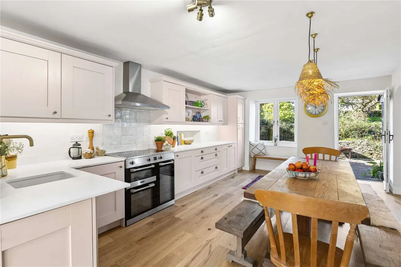 Tetbury Lane, Nailsworth, Stroud, Gloucestershire, GL6 0QP, photo 4