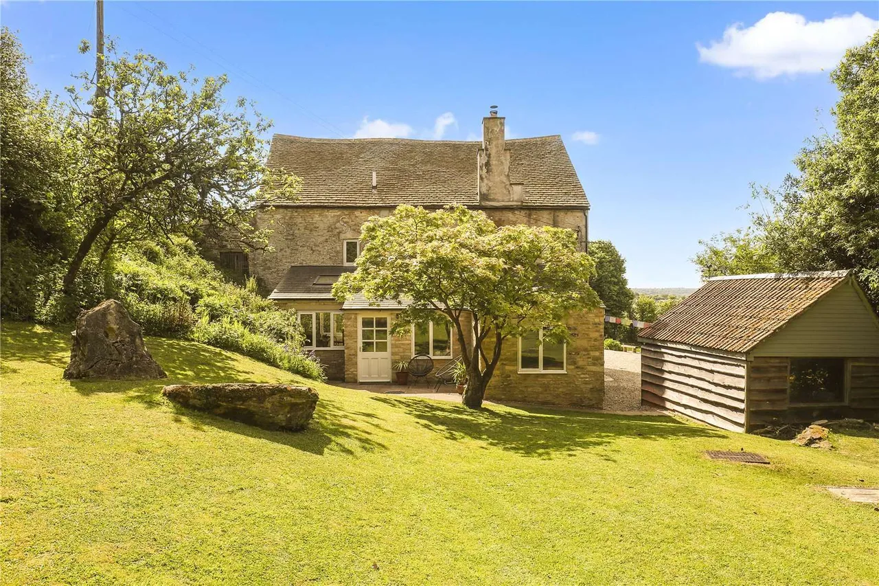 Tetbury Lane, Nailsworth, Stroud, Gloucestershire, GL6 0QP, photo 3