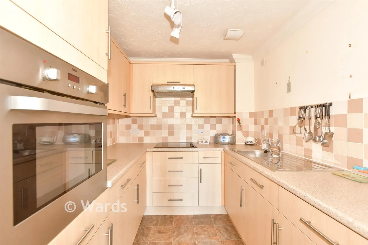 East Street, Hythe, CT21, photo 5