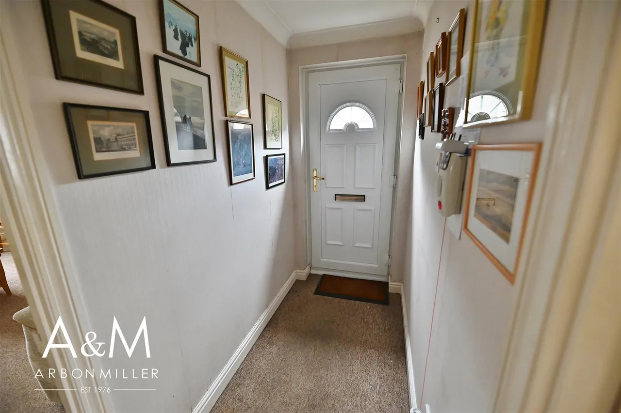 Castleview Gardens, 120, Castleview Gardens, Ilford, Essex, IG13QA, photo 9