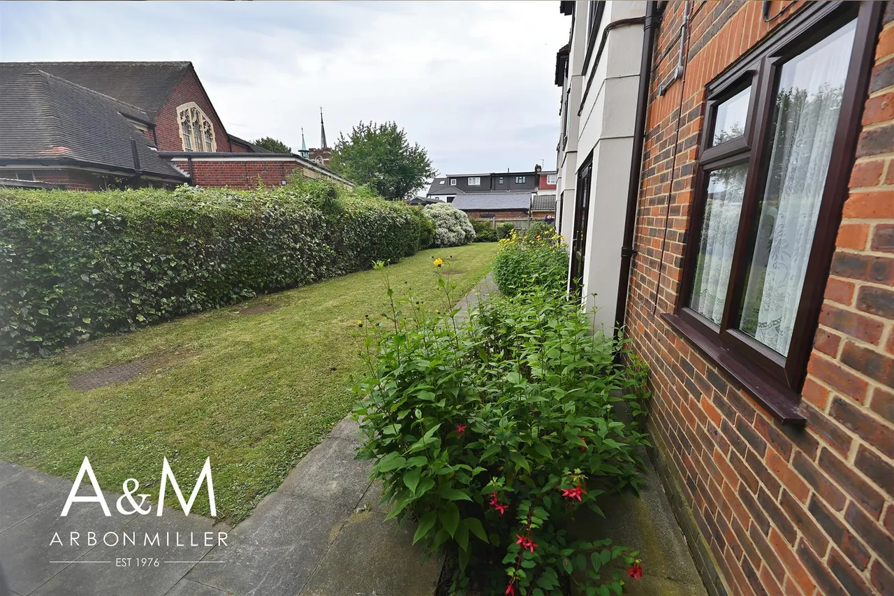 Castleview Gardens, 120, Castleview Gardens, Ilford, Essex, IG13QA, photo 10