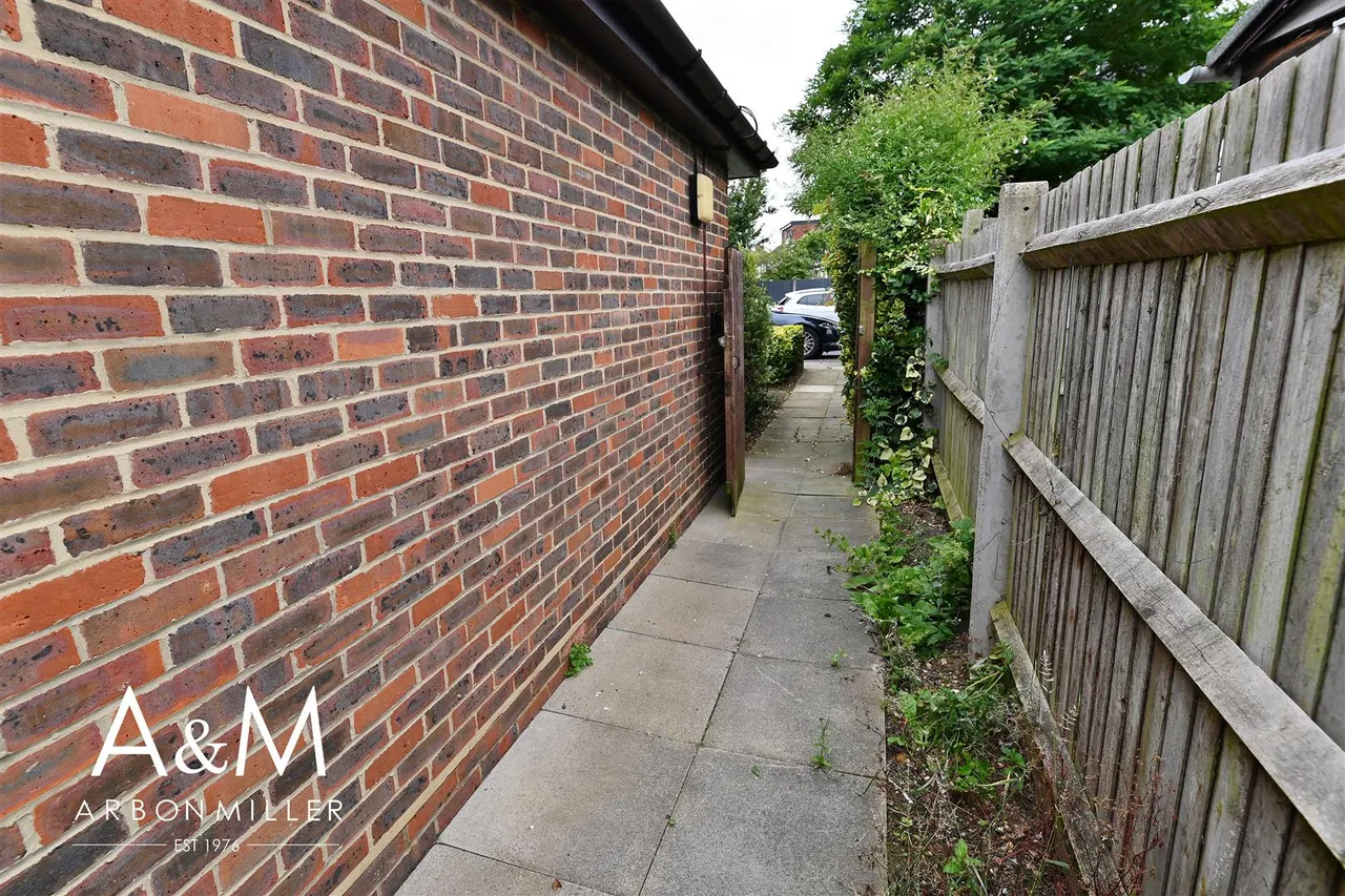 Castleview Gardens, 120, Castleview Gardens, Ilford, Essex, IG13QA, photo 12