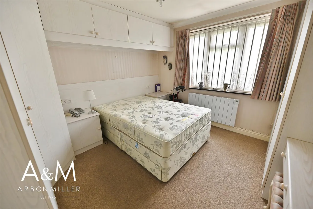 Castleview Gardens, 120, Castleview Gardens, Ilford, Essex, IG13QA, photo 6