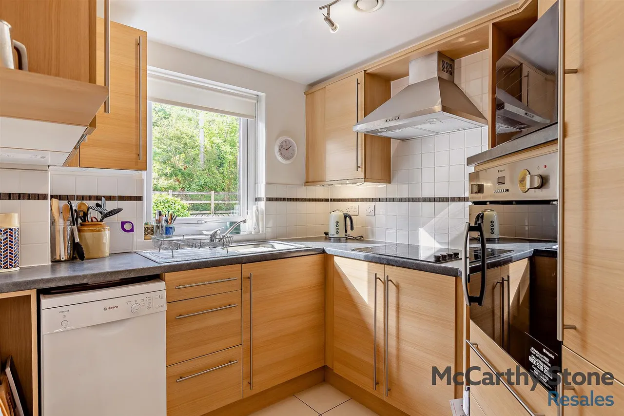 Tregolls Road, Truro, TR1, photo 4