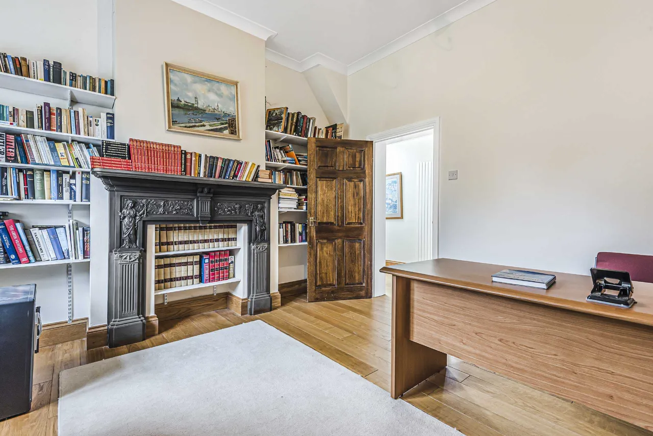 Summerhouse Lane, Aldenham, Hertfordshire, WD25 8DU, photo 6