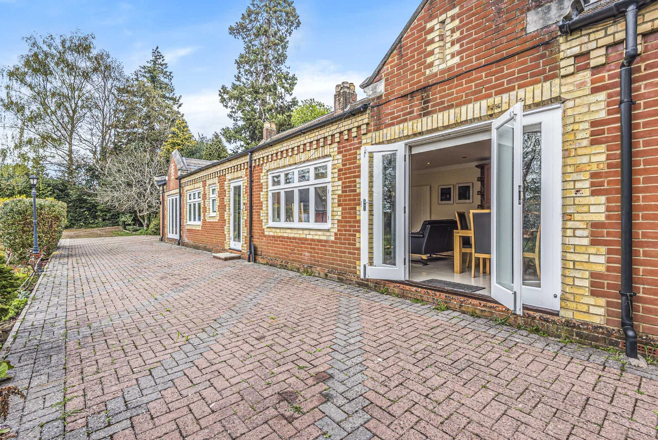 Summerhouse Lane, Aldenham, Hertfordshire, WD25 8DU, photo 11