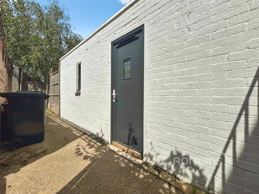 Tockley Road, Burnham, SL1, photo 13