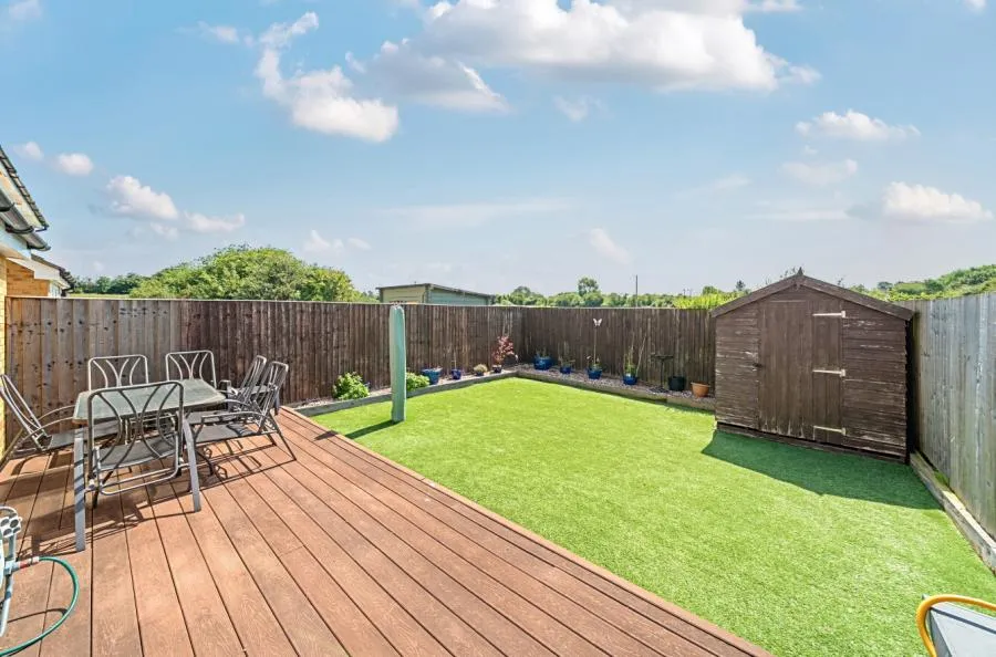 Puffin Way, Aylesbury, HP19, photo 14