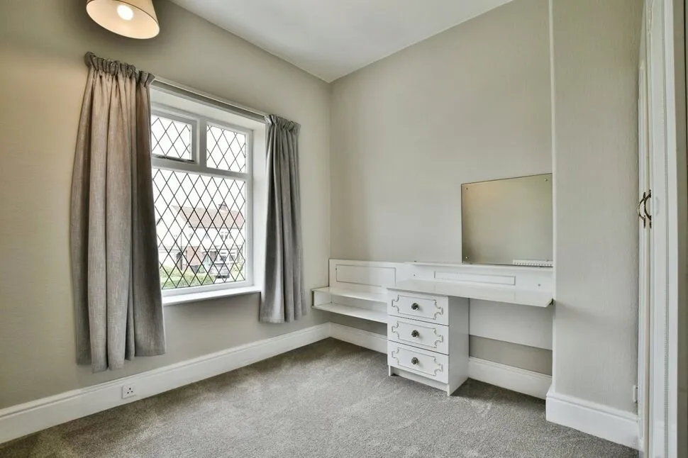 Moor Lane, SK9, photo 11