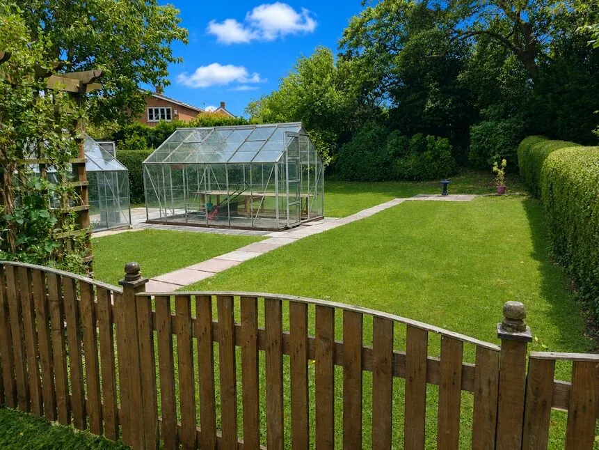 Moor Lane, SK9, photo 16