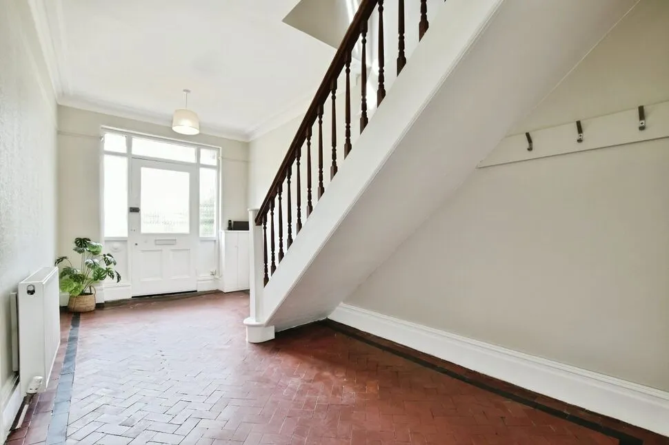 Moor Lane, SK9, photo 8