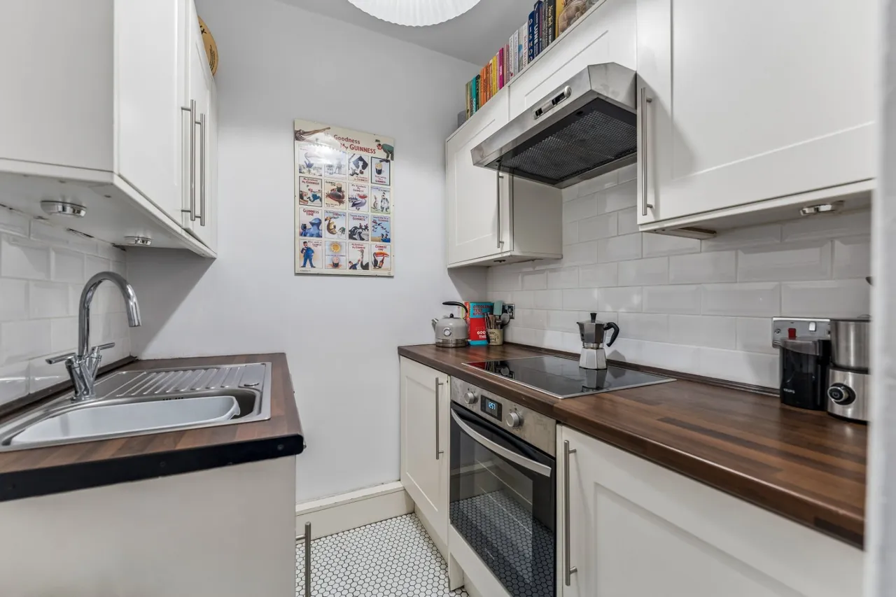 Exeter Drive, Thornwood, G11, photo 6