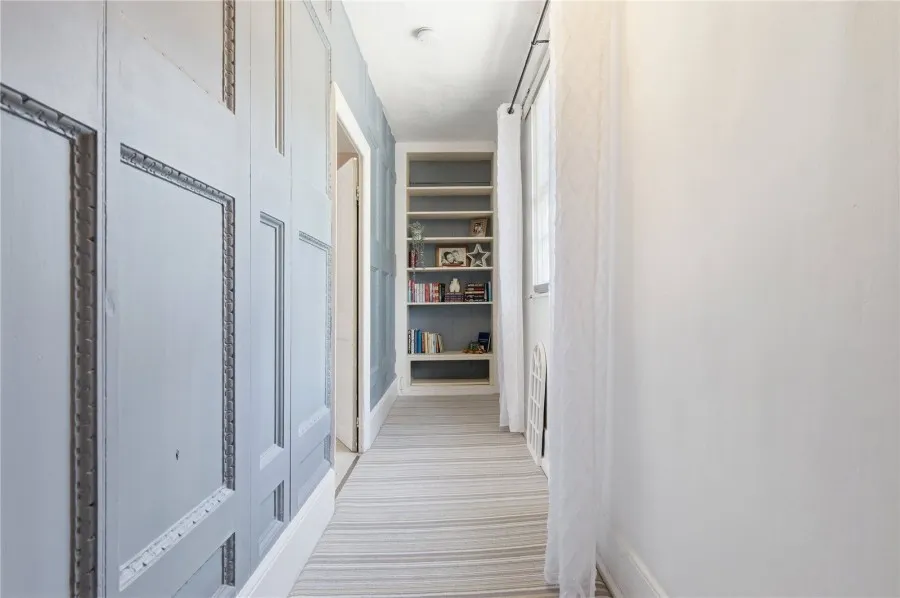 with 6 bedrooms in Stansted, CM24, photo 26