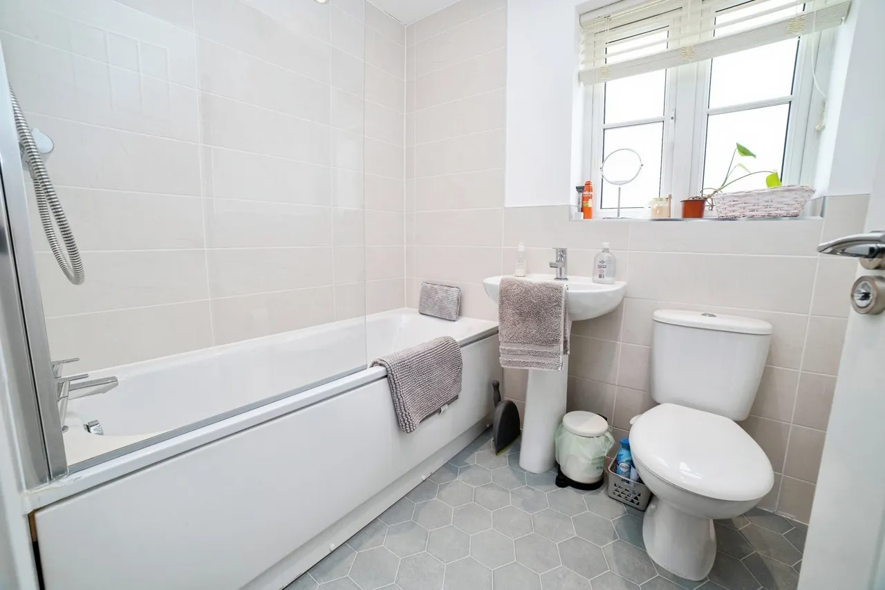 Lindhurst Way West, Mansfield, NG18, photo 17