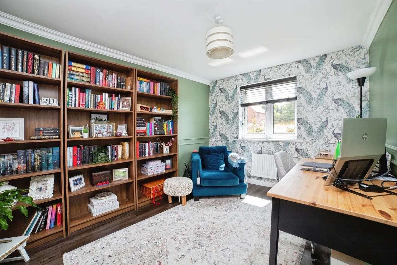 Lindhurst Way West, Mansfield, NG18, photo 13