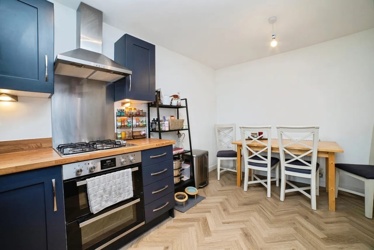 Lindhurst Way West, Mansfield, NG18, photo 5