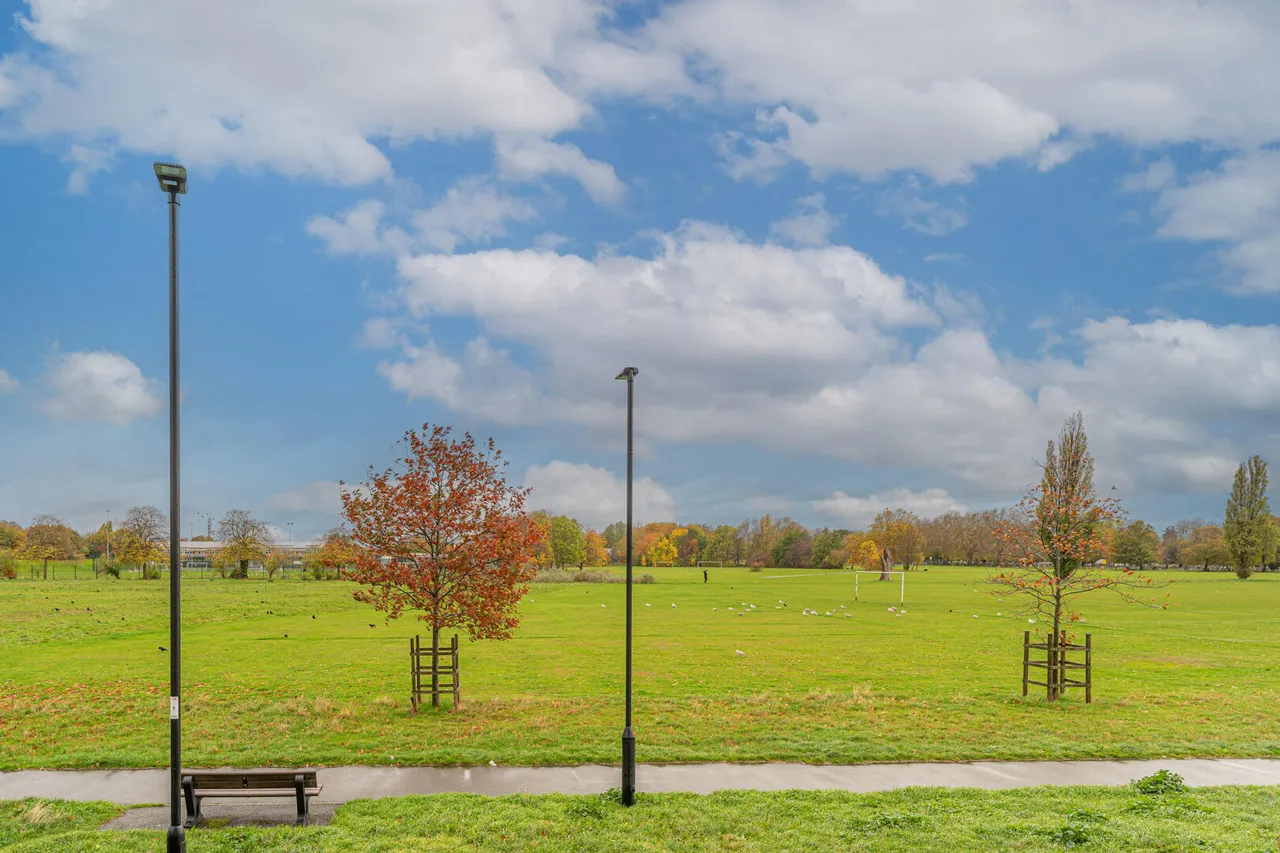 Exeter Road, Enfield, EN3, photo 9