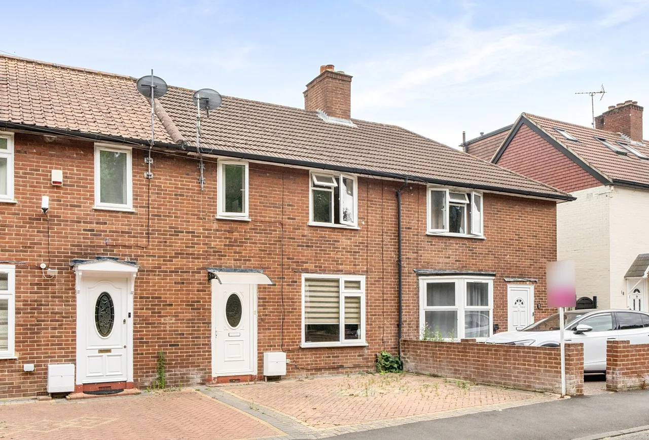 5 bed house for sale — Muchelney Road, Morden, SM4 6HU