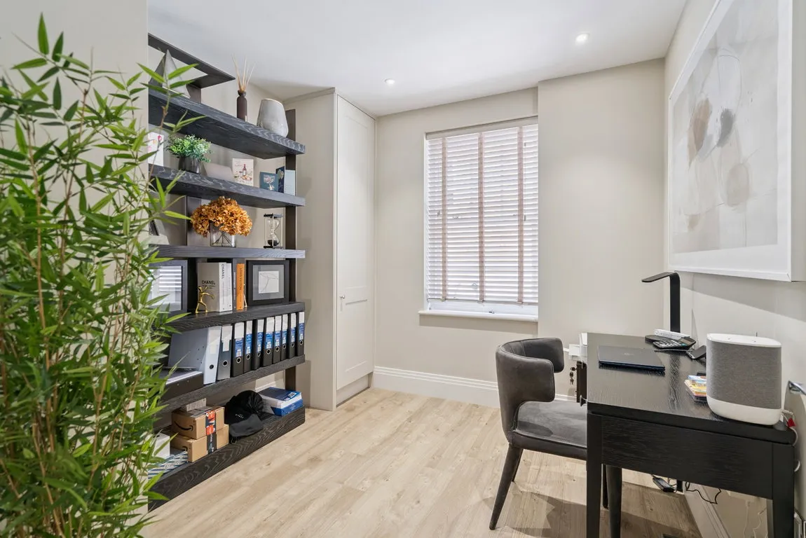 Belgrave House, Northwood, HA6, photo 9