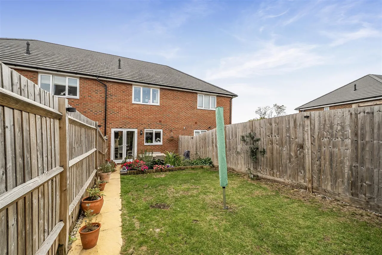 Merchant Crescent, Faringdon, SN7, photo 19
