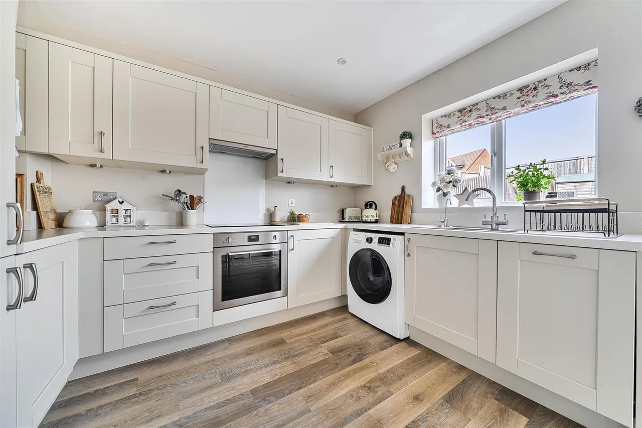 Merchant Crescent, Faringdon, SN7, photo 4