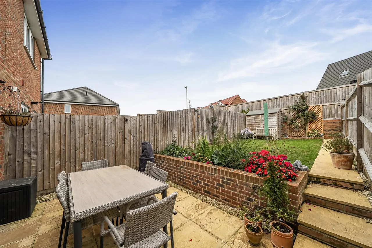 Merchant Crescent, Faringdon, SN7, photo 18