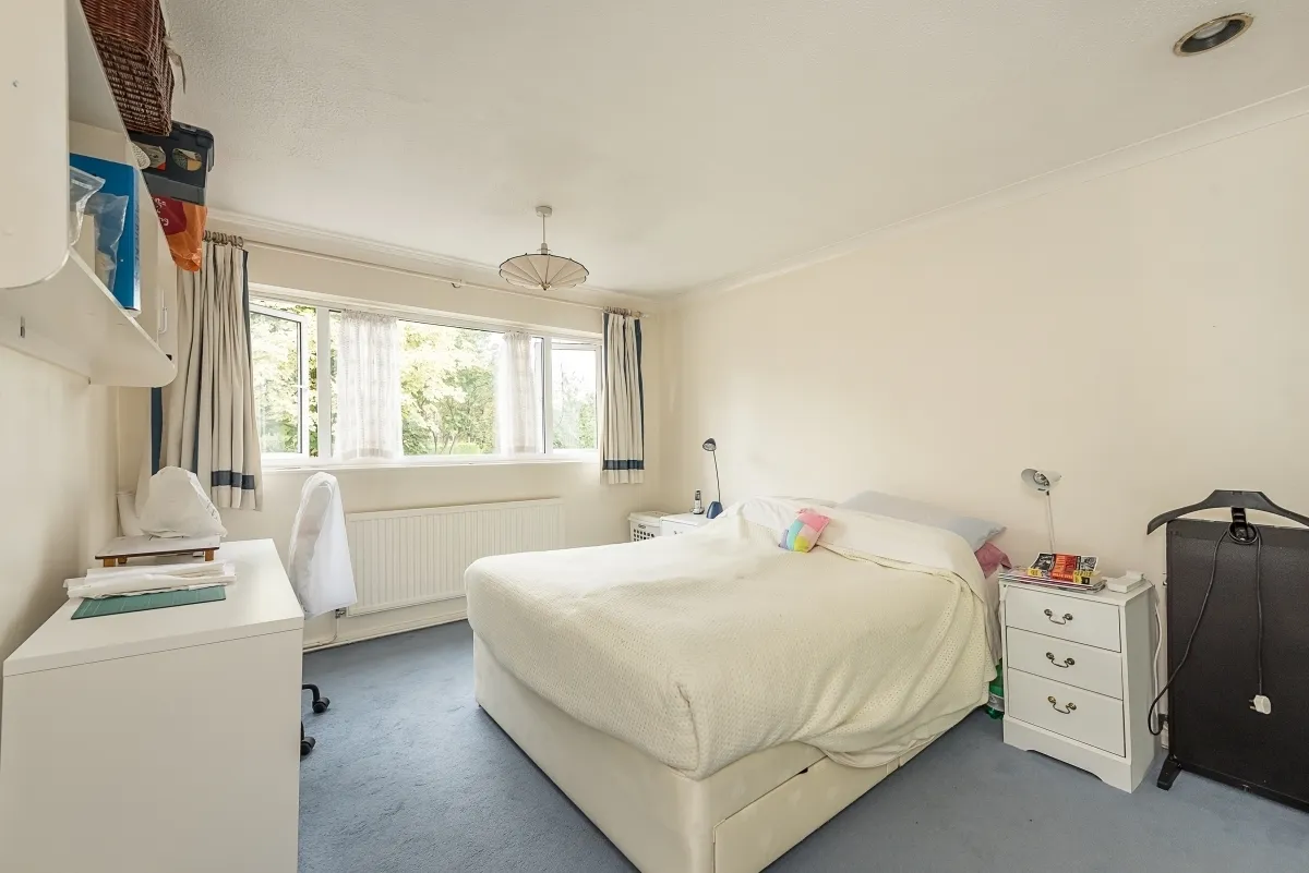 Myrtleside Close Northwood HA6, photo 5