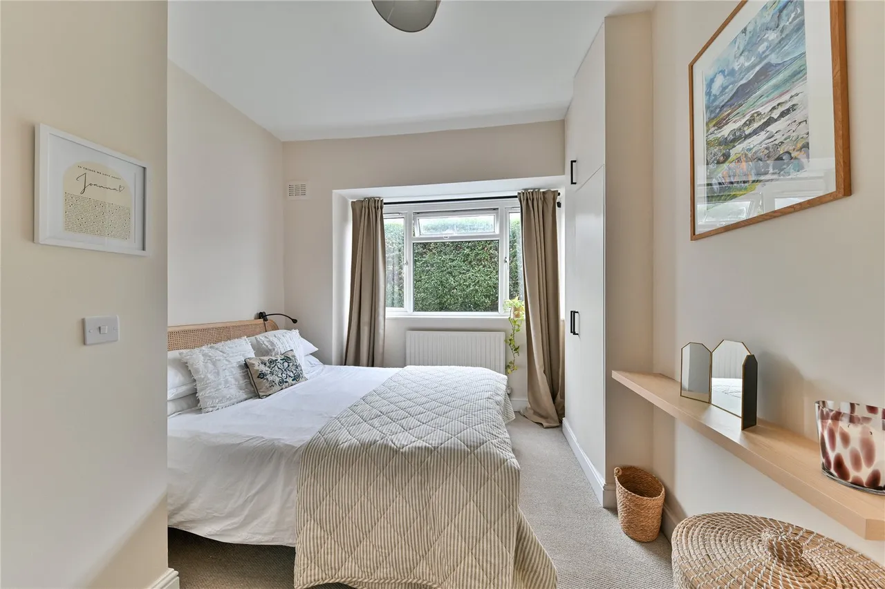Nutcroft Road, SE15, photo 11