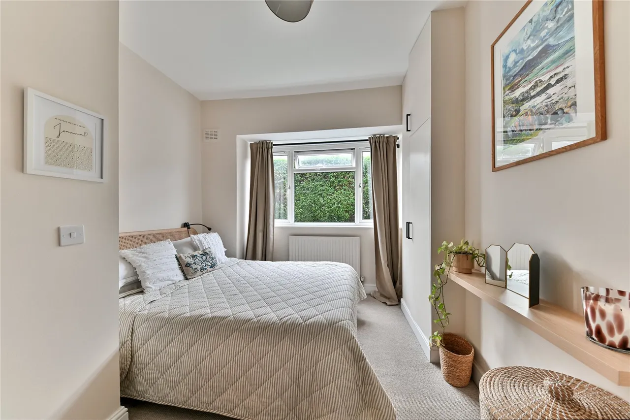 Nutcroft Road, SE15, photo 3