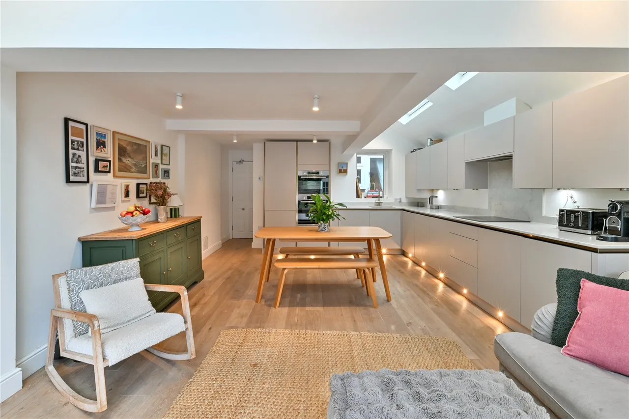 Nutcroft Road, SE15, photo 9