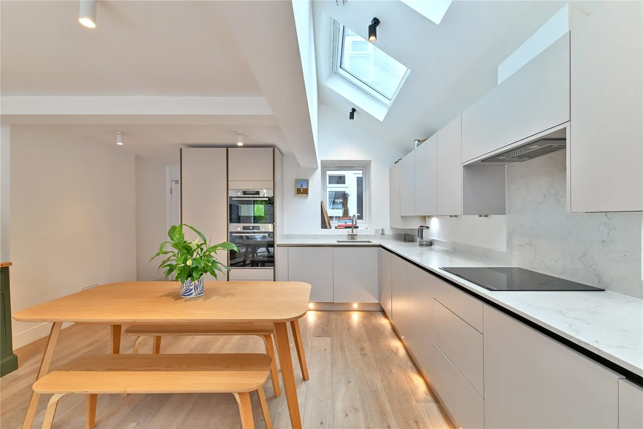Nutcroft Road, SE15, photo 10