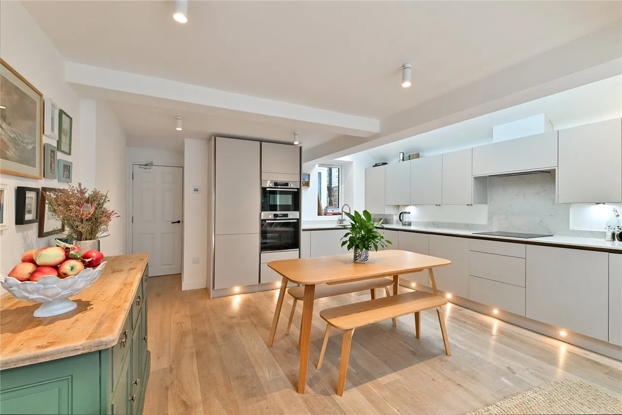 Nutcroft Road, SE15, photo 13