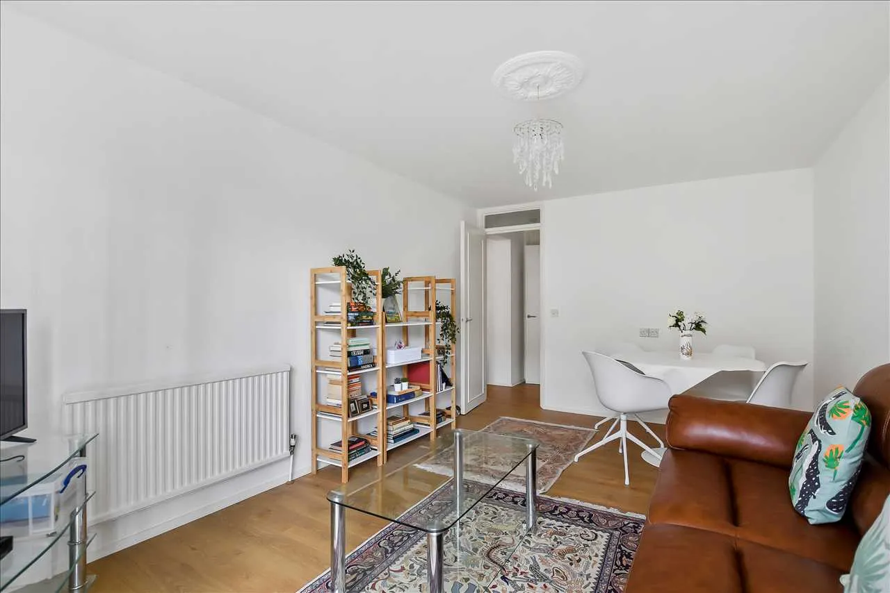 Cressfield Close, London, photo 4