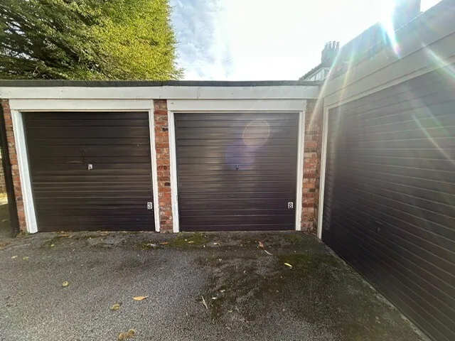 Hilltop Court, SK8, photo 11