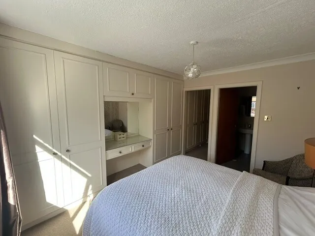 Hilltop Court, SK8, photo 6